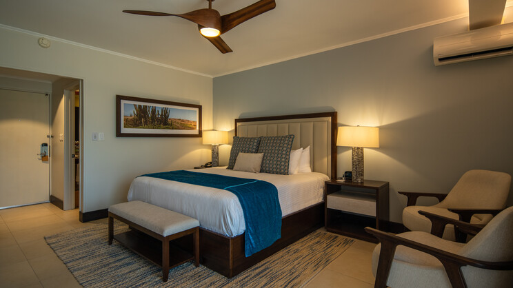 Manchebo Beach Resort & Spa